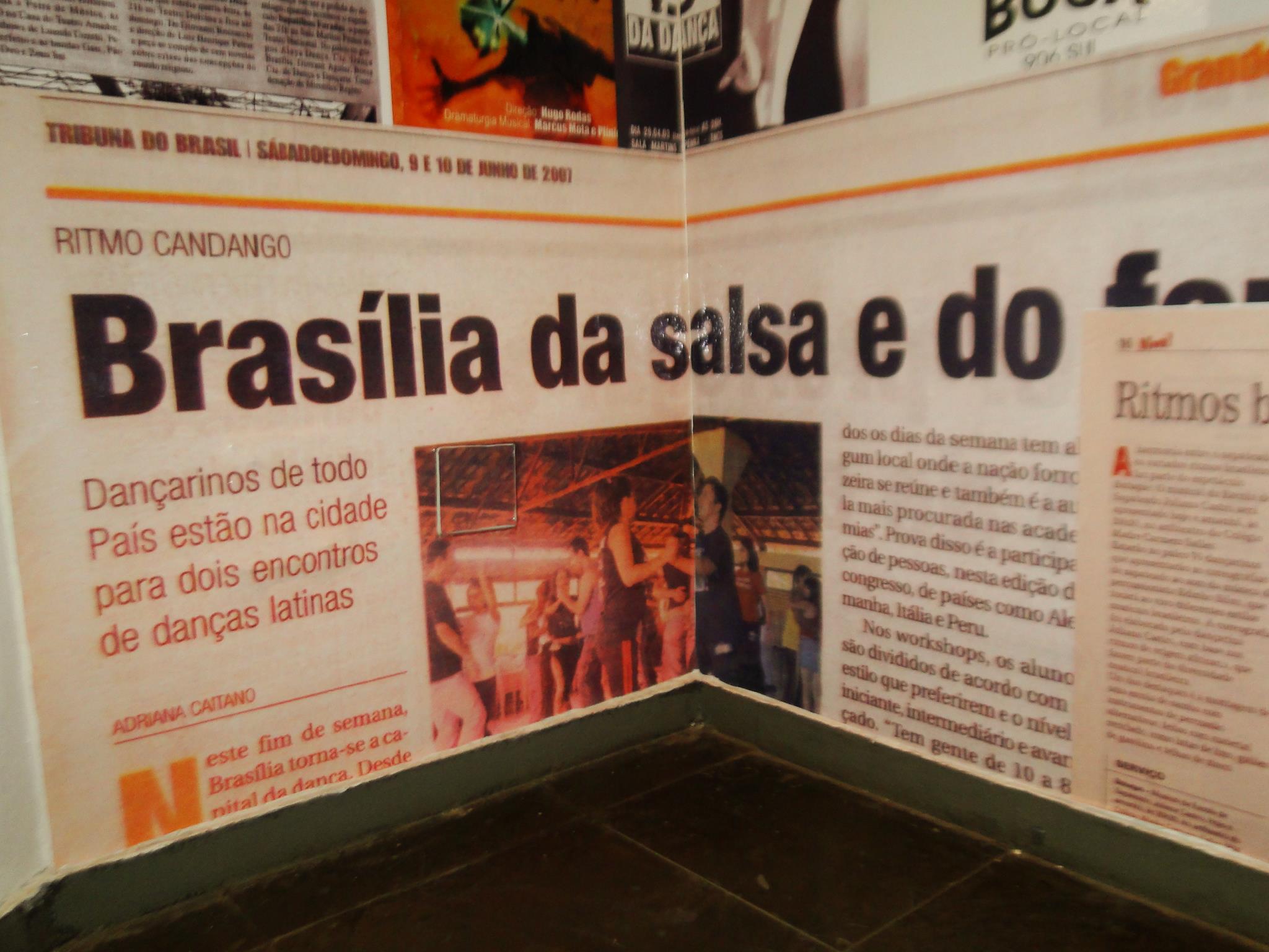 Registro fotográfico da exposição e do lançamento de Fragmentos da Dança, imagem 4 do acervo