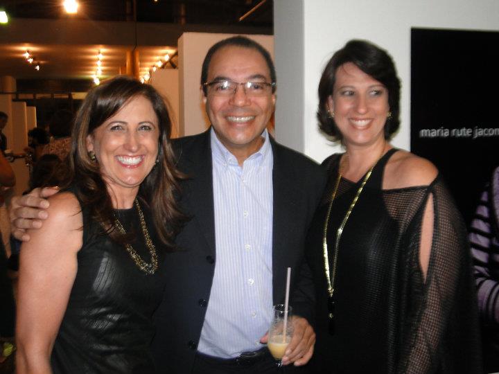 Registro fotográfico da exposição e do lançamento de Fragmentos da Dança, imagem 11 do acervo