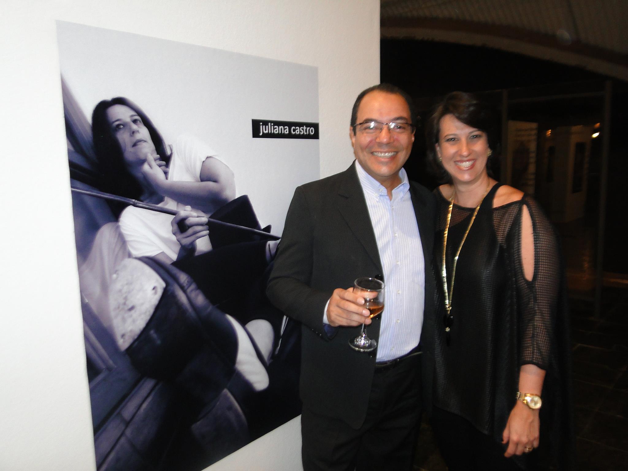 Registro fotográfico da exposição e do lançamento de Fragmentos da Dança, imagem 14 do acervo