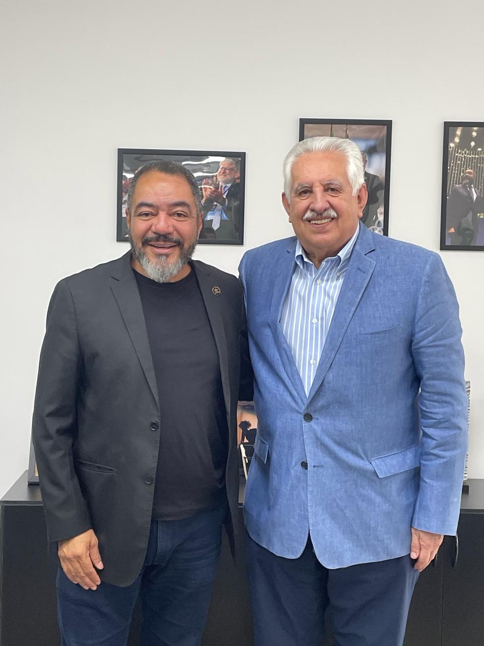 João Carlos Corrêa ao lado de Raúl Bolaños-Cacho Guzmán em encontro institucional